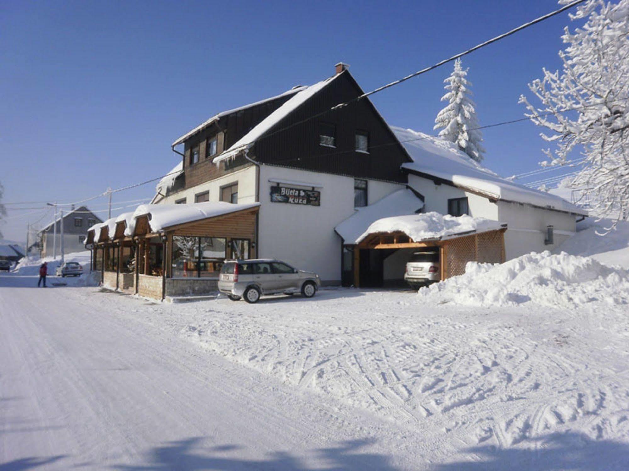 Pansion I Restoran Bijela Ruza Hotel Ravna Gora Exterior photo